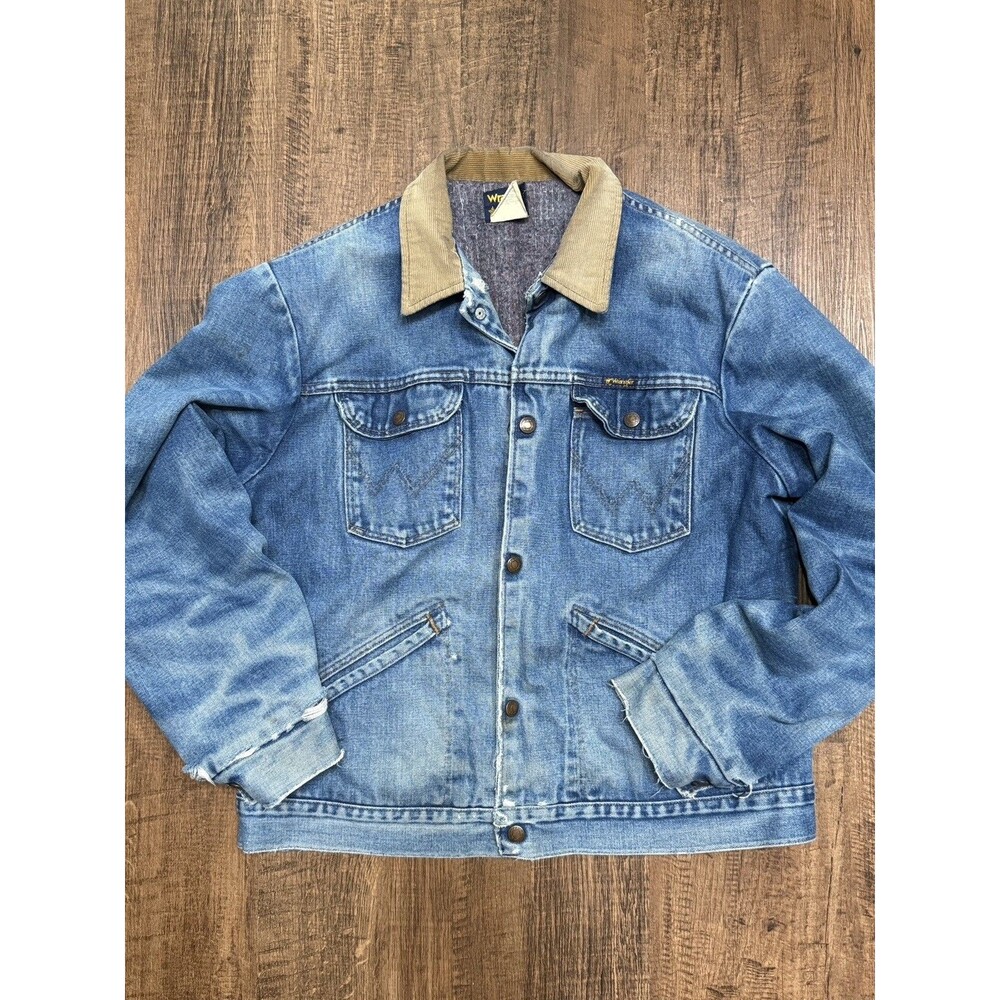 Vintage Wrangler Denim Trucker Jacket Mens 44 USA Made Plaid Lined Workwear GUC